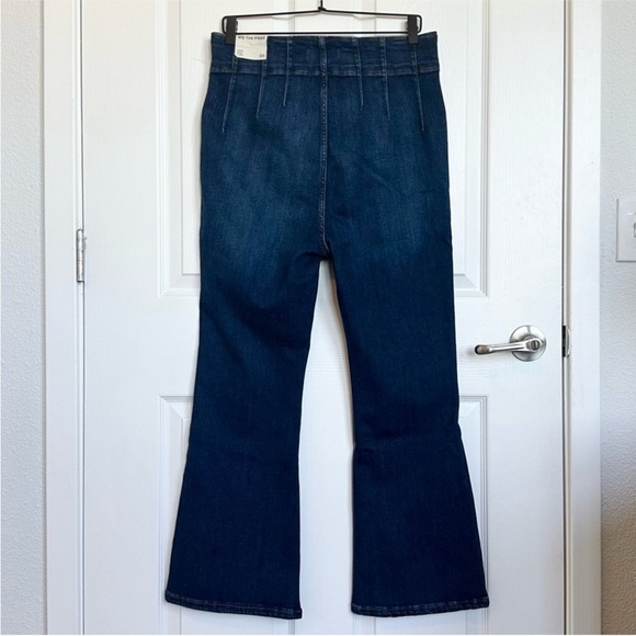 Free People We The Free Jayde Crop Flare Dark Blue Jeans NWT - Picture 6 of 8